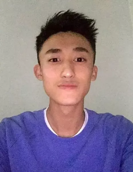 Ян Хэ Вэнь / Yang He Wen / 杨贺文