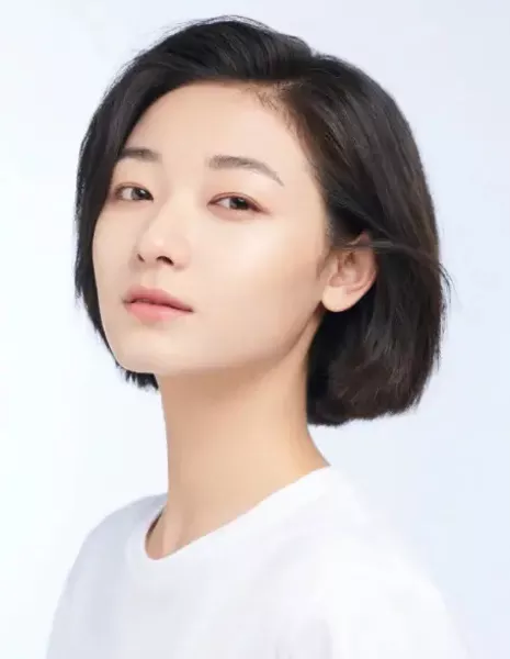 Ян Е Эр / Yang Ye Er / 杨烨儿