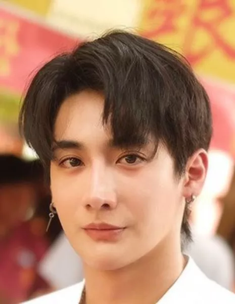 Луи Киттават Чаоди / Llouis Kitawat Chaodi /  หลุยส์ กฤตวัฒน์ เชาวน์ดี