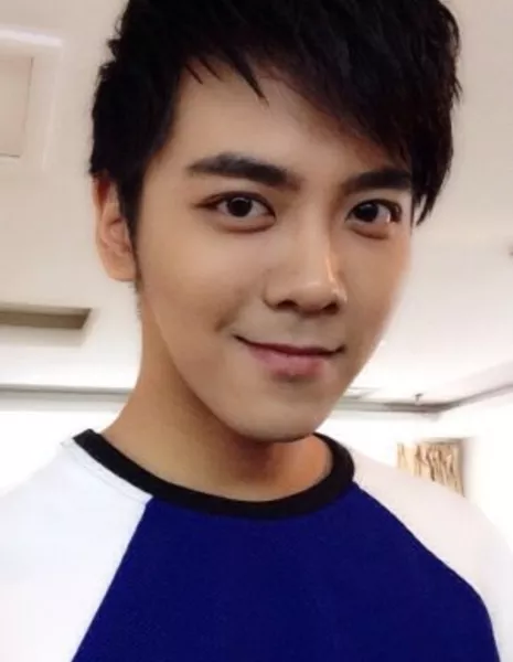  Вэнь Чжэ Сюань / Wen Zhe Xuan /  温哲轩