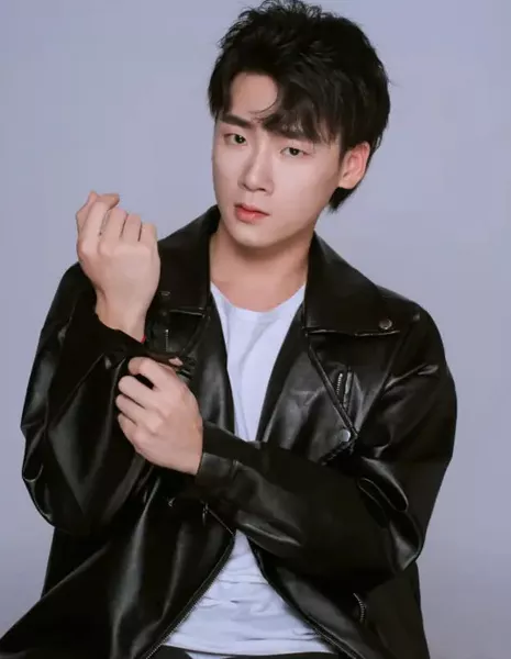  Чжань Шуан Цзюнь / Zhan Shuang Jun / 詹双骏