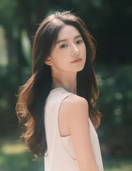 Чжан Вань Ин / Zhang Wan Ying / 张婉莹