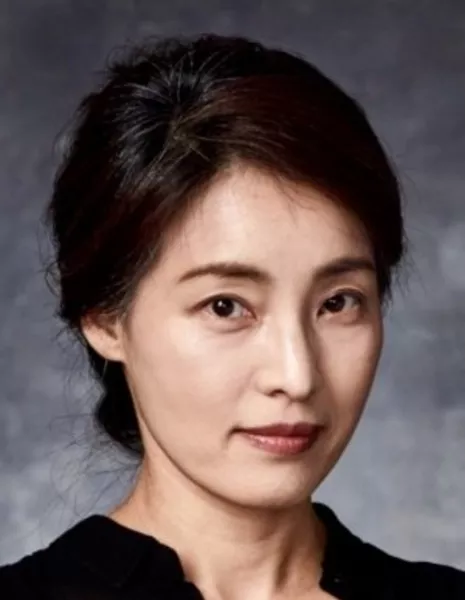 Кан Чжи Ын  / Kang Ji Eun (female) /  강지은