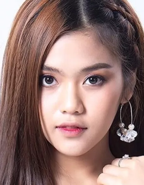 Танья R-Сим / Tanya R-Siam /  ธัญญ่า อาร์สยาม