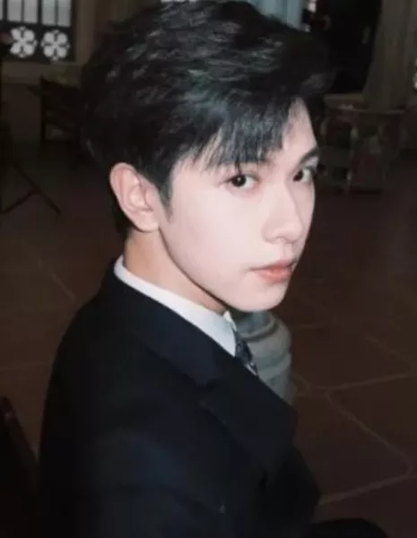 Чжан Чжэн Юэ / Zhang Zheng Yue /  张正越 - Азияпоиск - Дорамы, фильмы и музыка Азии