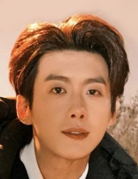 Сюй Цзюнь И / Xu Jun Yi /  徐俊亦