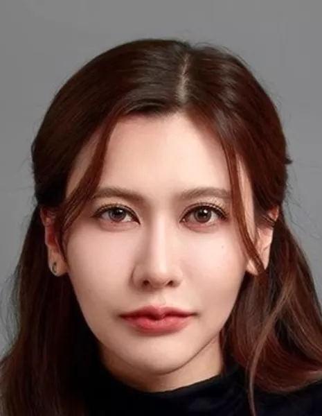 Ной Кантира Вадчаратхадсанакун / Noey Kanteera Wadcharathadsanakul /  เนย กานต์ธีรา วัชรทัศนกุล