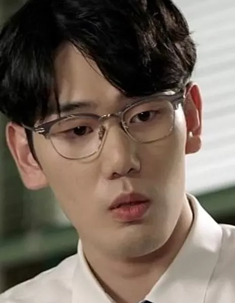 Ли Джун У / Lee Joon Woo /  이준우