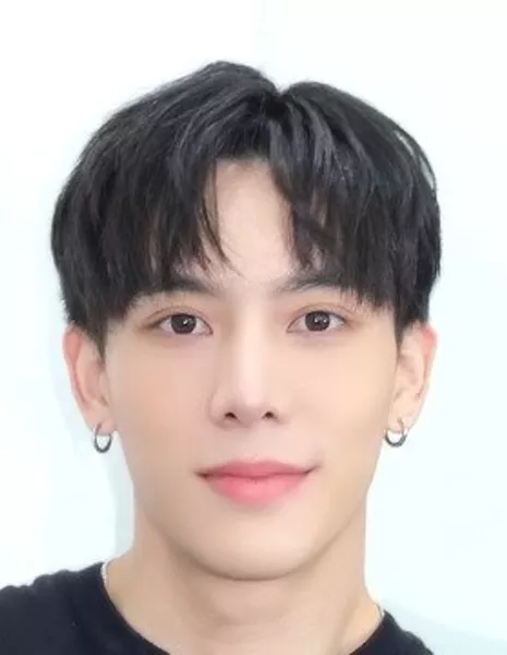 Гот Канисон Лиэраколан / Got Kanidsorn Laiwrakoran /  ก๊อต คณิศร เลียวรักษ์โอฬาร - Азияпоиск - Дорамы, фильмы и музыка Азии