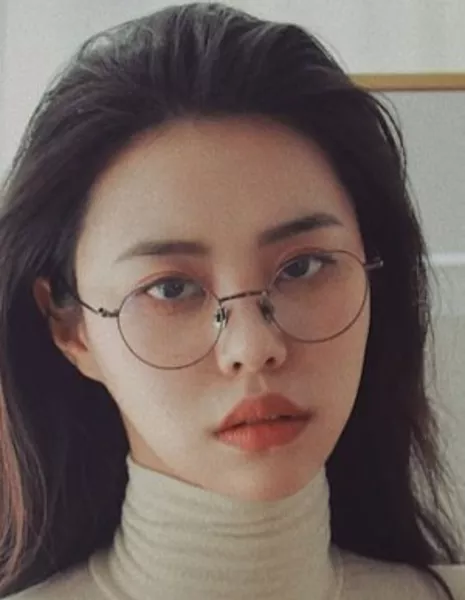 Пэк Хё Вон / Baek Hyo Won /  배효원