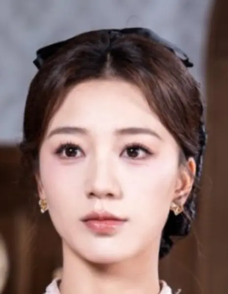 Хэ И Тин / He Yi Ting /  何怡婷